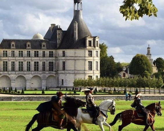 Comment Assortir les Accessoires dans le Style Old Money ? - Style Old Money